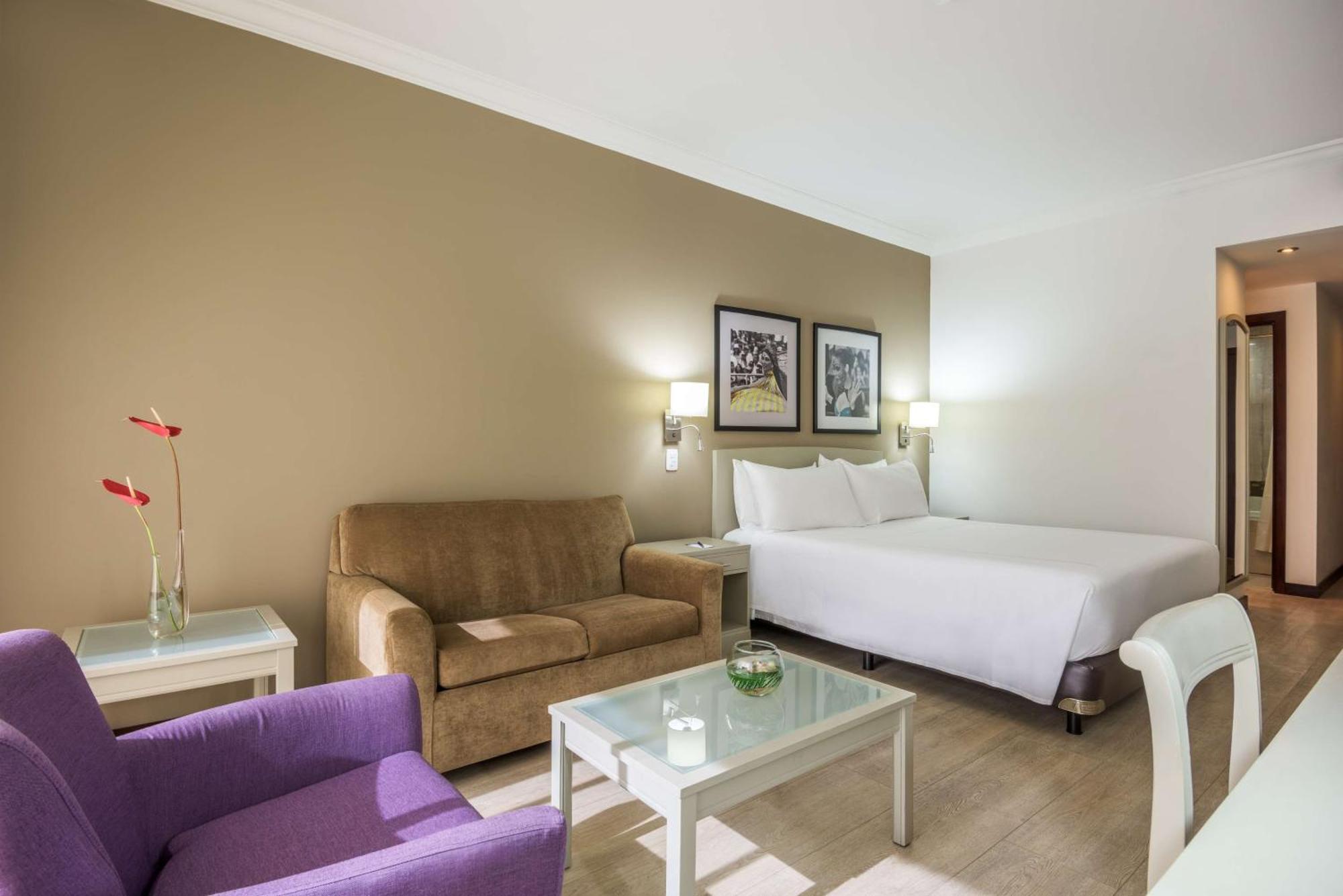 Hotel Nh Cali Royal Zewnętrze zdjęcie